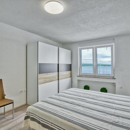 Apartment Marina With Sea View Pula Exteriér fotografie
