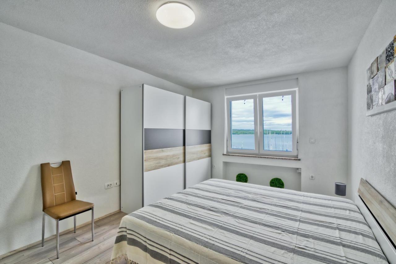 Apartment Marina With Sea View Pula Exteriér fotografie