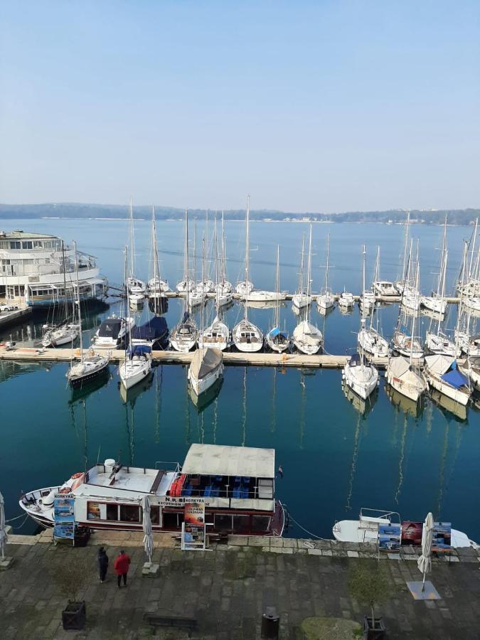 Apartment Marina With Sea View Pula Exteriér fotografie